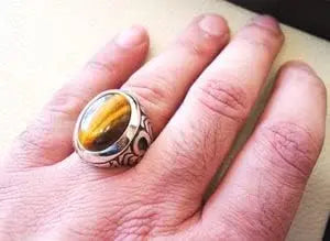Bague chevalière à œil-de-tigre SILVERING ART