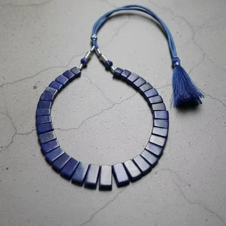 Collier de perles bleues H A GEMS