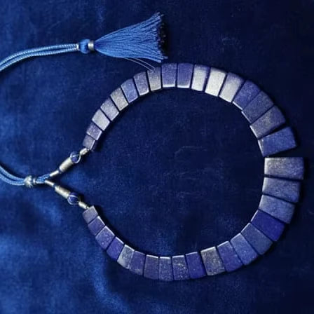 Collier de perles bleues H A GEMS