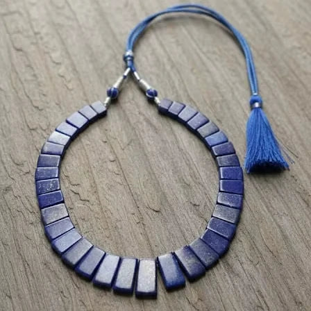 Collier de perles bleues H A GEMS