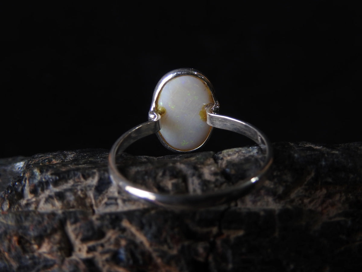 Bague à opale multicolore PMEGEMSBEADS