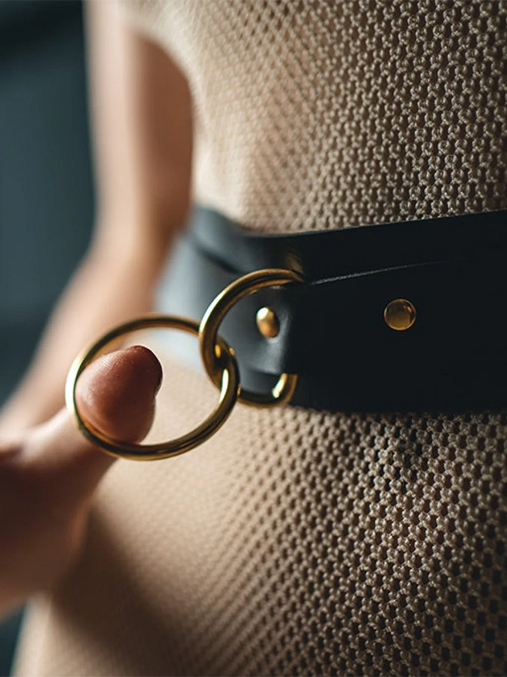 Ceinture fantaisie en PU à anneau doré