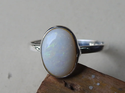 Bague à opale multicolore PMEGEMSBEADS