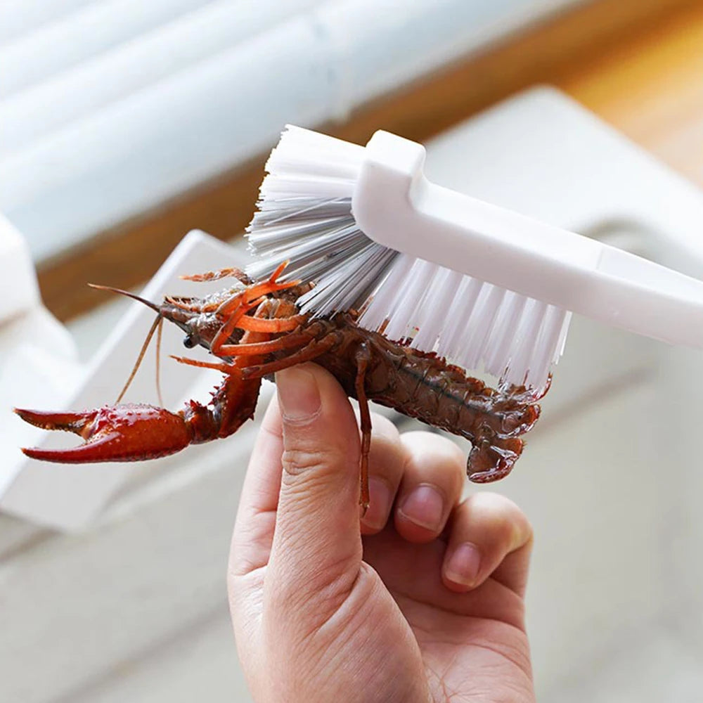 Brosse de nettoyage coudée pour recoins