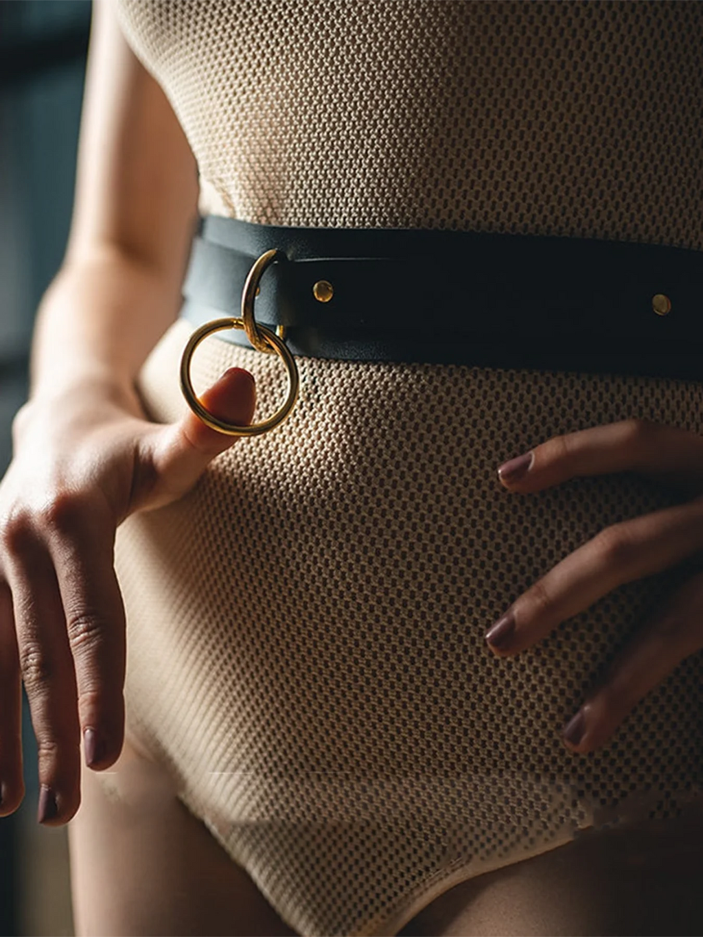 Ceinture fantaisie en PU à anneau doré